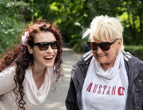Angelika und ihre Besuchspartnerin Ulrike